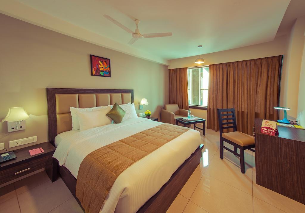 Plaza Hotel Trichy Tiruchirappalli Δωμάτιο φωτογραφία