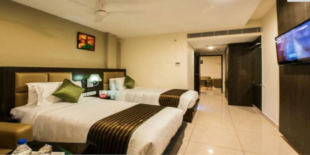 Plaza Hotel Trichy Tiruchirappalli Εξωτερικό φωτογραφία